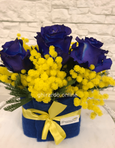 Sushi di mimosa e rose blu